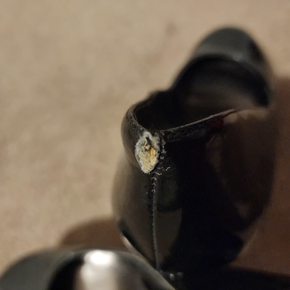 High Heels - Picture 3 of 5